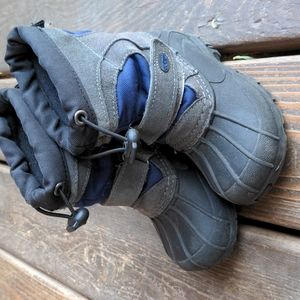 Size 7-8 winter boots